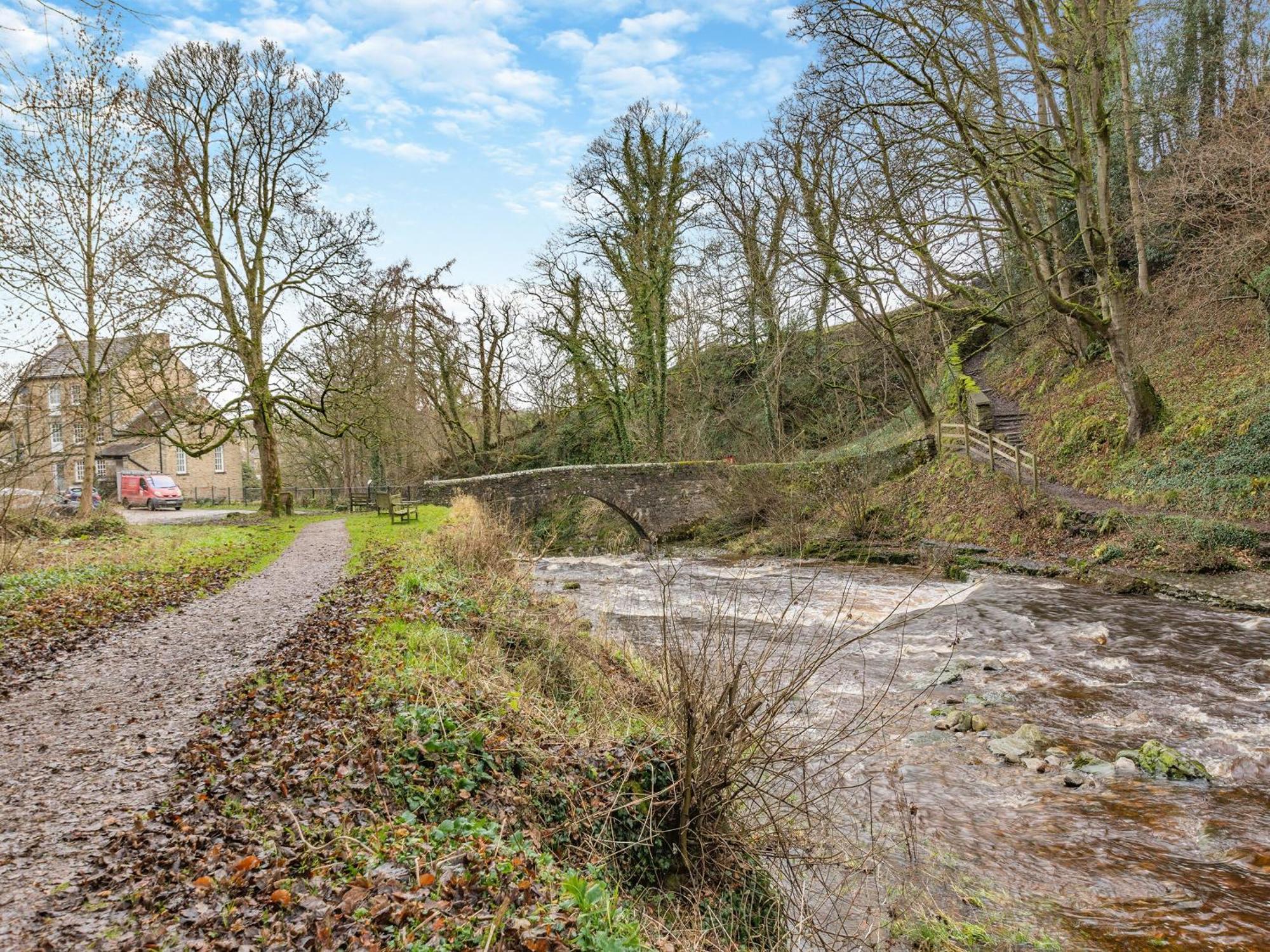 Cauldron Falls West Burton Exterior foto